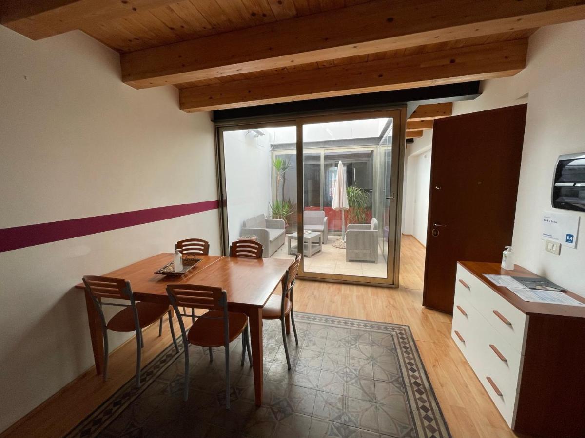 Domo Is Solus - Affittacamere - Living Sant'Antioco Exterior photo
